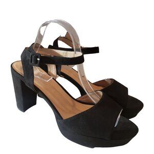 Journee Collection Nairri heels black size 11
